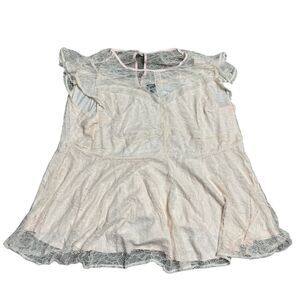 Torrid Women's‎ Plus Size 3x Lace Peplum Blush Sleeveless Top NWT